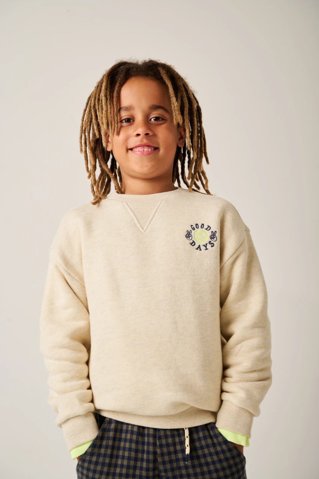 DECK SWEATER GEBROKEN WIT MELANGE